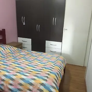 Casa (edícula) Em Casa de Férias